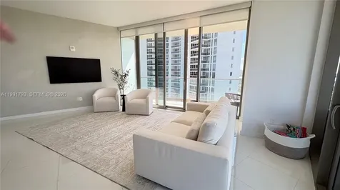 18975 Collins Avenue Sunny Isles Beach FL 33160