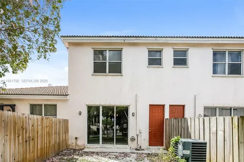 2281 NE 42nd Circle Homestead FL 33033