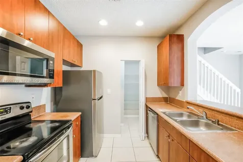 2281 NE 42nd Circle Homestead FL 33033