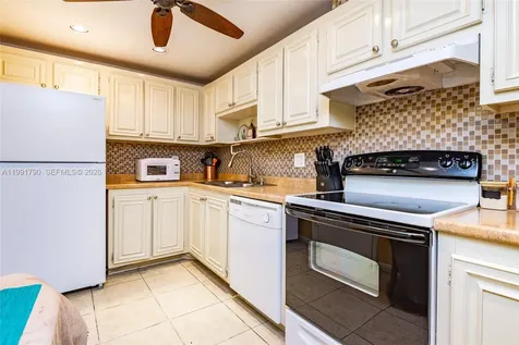 1428 SE 4th Avenue Deerfield Beach FL 33441