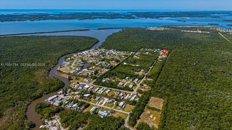 25 & 26 Plantation Drive Everglades City FL 34141