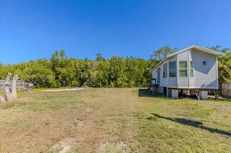 25 & 26 Plantation Drive Everglades City FL 34141