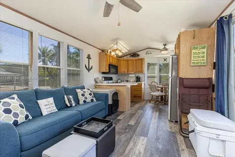 25 & 26 Plantation Drive Everglades City FL 34141