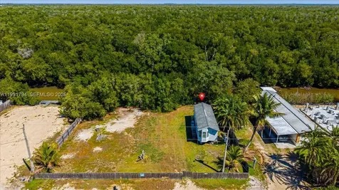 25 & 26 Plantation Drive Everglades City FL 34141