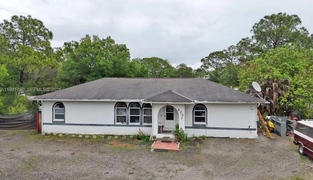 825 N Willow Street Clewiston FL 33440