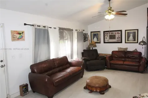 825 N Willow Street Clewiston FL 33440