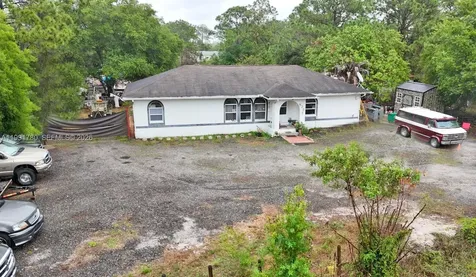 825 N Willow Street Clewiston FL 33440
