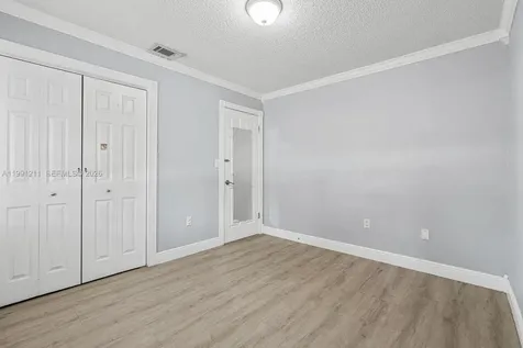 6854 NW 173rd Drive Hialeah FL 33015