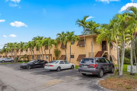 6854 NW 173rd Drive Hialeah FL 33015