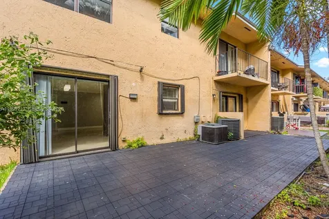 6854 NW 173rd Drive Hialeah FL 33015