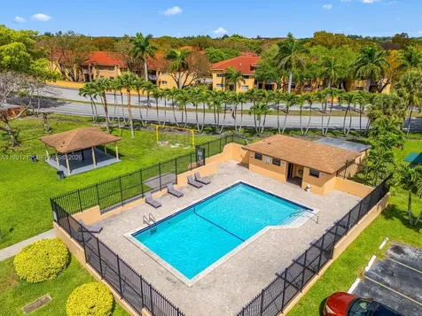 6854 NW 173rd Drive Hialeah FL 33015