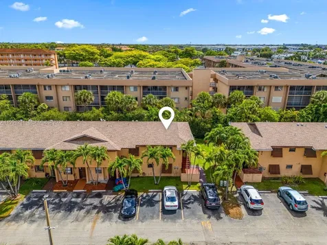6854 NW 173rd Drive Hialeah FL 33015