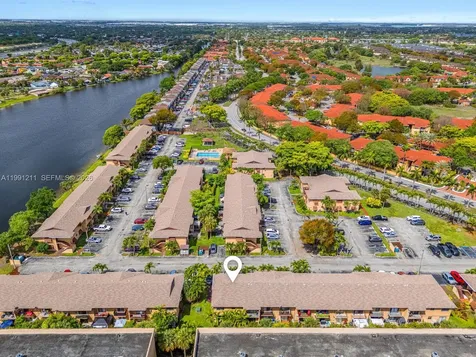 6854 NW 173rd Drive Hialeah FL 33015