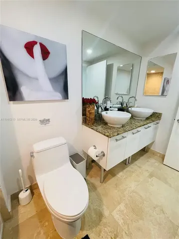 41 SE 5th Street Miami FL 33131