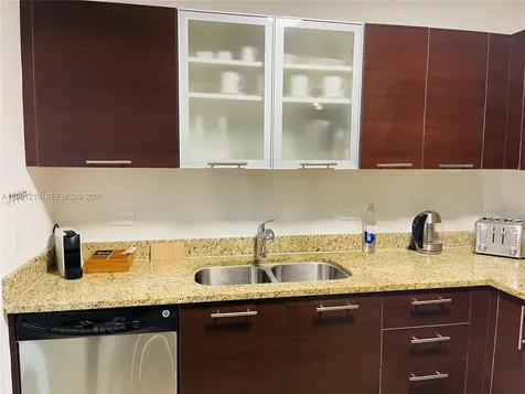 41 SE 5th Street Miami FL 33131