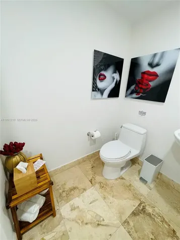 41 SE 5th Street Miami FL 33131