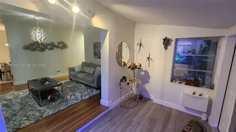 831 Plover Avenue Miami Springs FL 33166