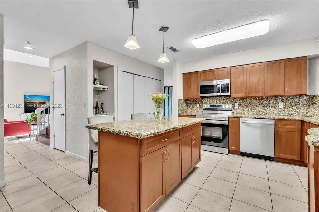 1718 NW 97th Avenue Coral Springs FL 33071