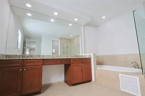 8800 NW 98th Court Doral FL 33178