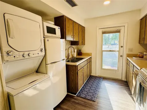 5100 Rilma Avenue Sarasota FL 34234