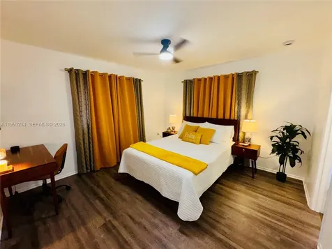 5100 Rilma Avenue Sarasota FL 34234