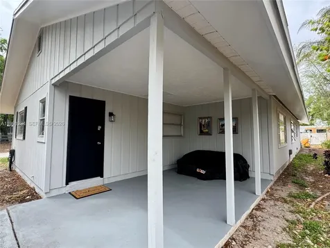 5100 Rilma Avenue Sarasota FL 34234