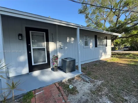 5100 Rilma Avenue Sarasota FL 34234