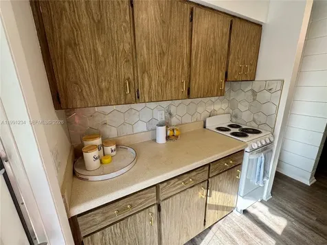 5100 Rilma Avenue Sarasota FL 34234