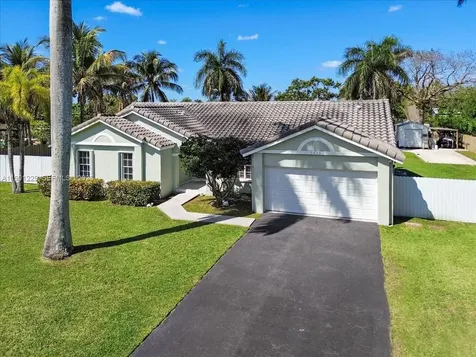 1650 NW 14th Terrace Homestead FL 33030