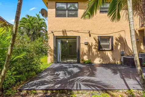 6854 NW 173rd Drive Hialeah FL 33015