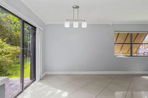 6854 NW 173rd Drive Hialeah FL 33015