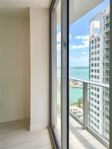 77 SE 5th Miami FL 33131