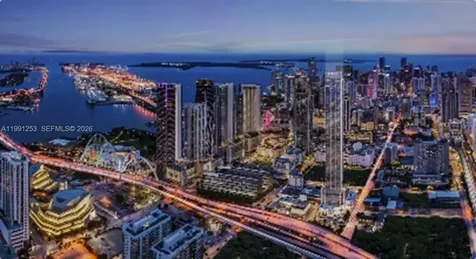 20 NE 11th Street Miami FL 33132