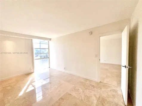 3301 N Country Club Drive Aventura FL 33180
