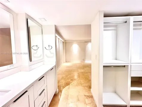 3301 N Country Club Drive Aventura FL 33180