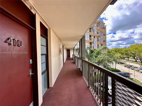 3301 N Country Club Drive Aventura FL 33180