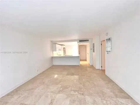3301 N Country Club Drive Aventura FL 33180