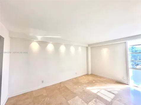 3301 N Country Club Drive Aventura FL 33180