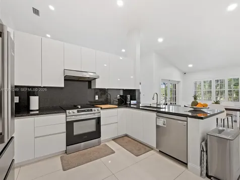 413 Cameron Drive Weston FL 33326