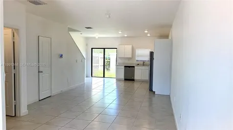 322 NE 1st Drive Florida City FL 33034