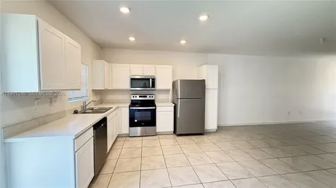 322 NE 1st Drive Florida City FL 33034