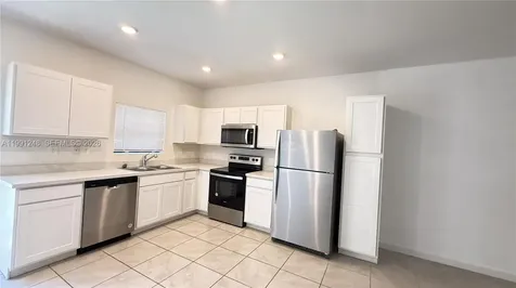 322 NE 1st Drive Florida City FL 33034