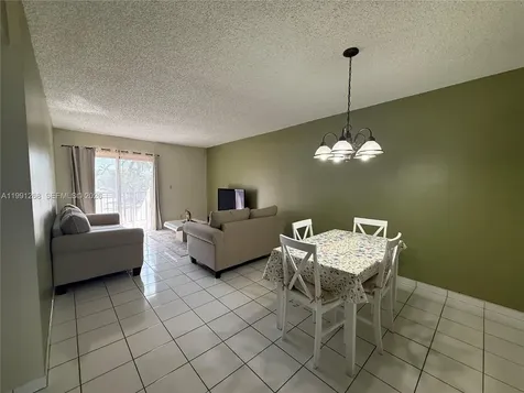 1800 W 54th Street Hialeah FL 33012