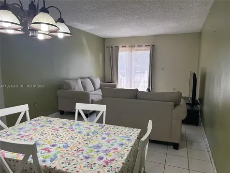 1800 W 54th Street Hialeah FL 33012