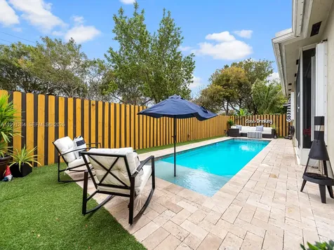 2021 SE 17th Avenue Homestead FL 33035