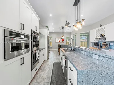 2021 SE 17th Avenue Homestead FL 33035