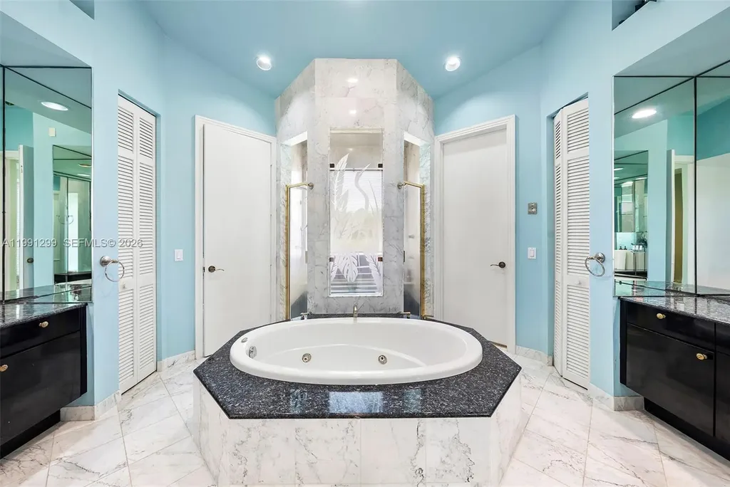 1047 S Southlake Drive Hollywood FL 33019