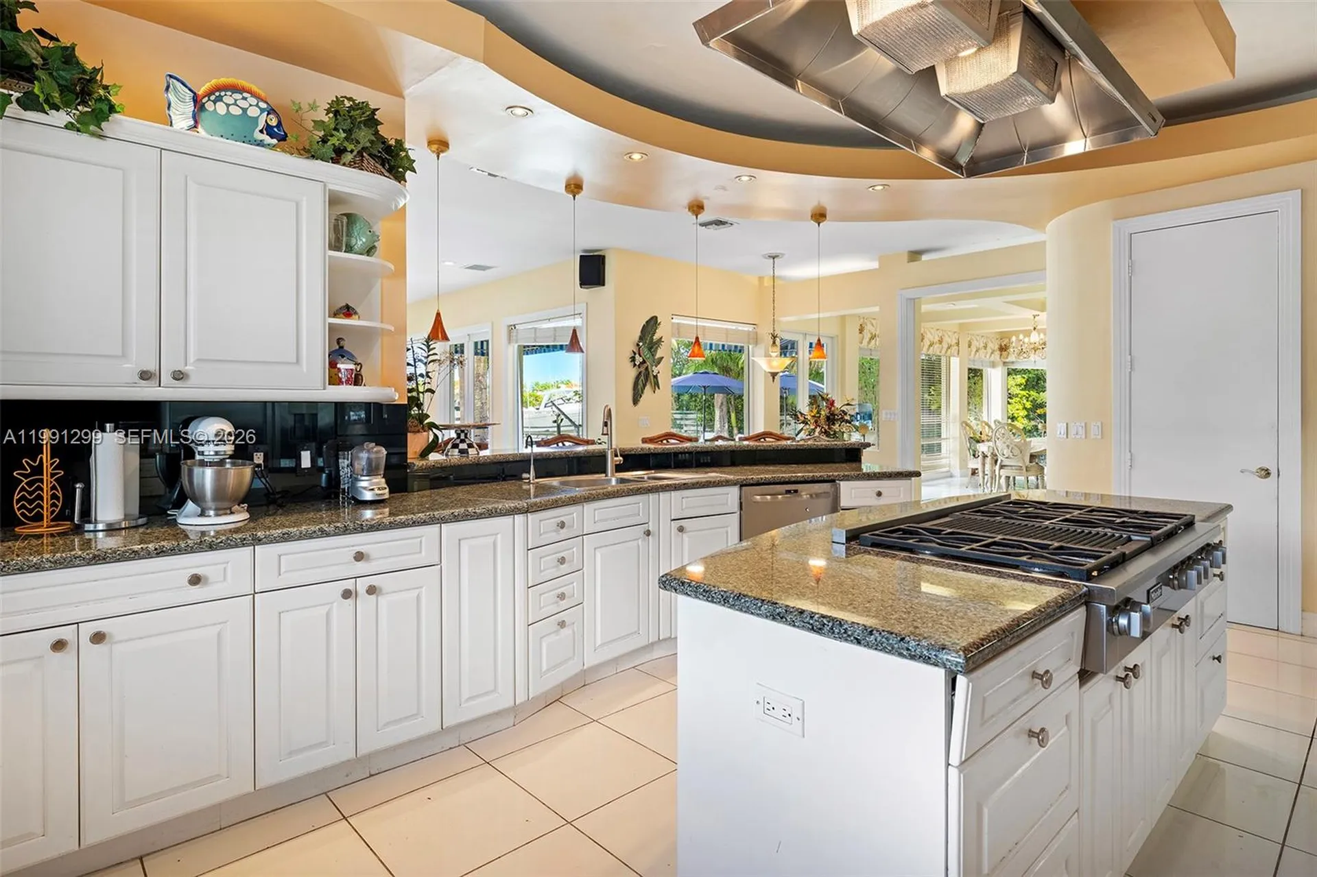 1047 S Southlake Drive Hollywood FL 33019