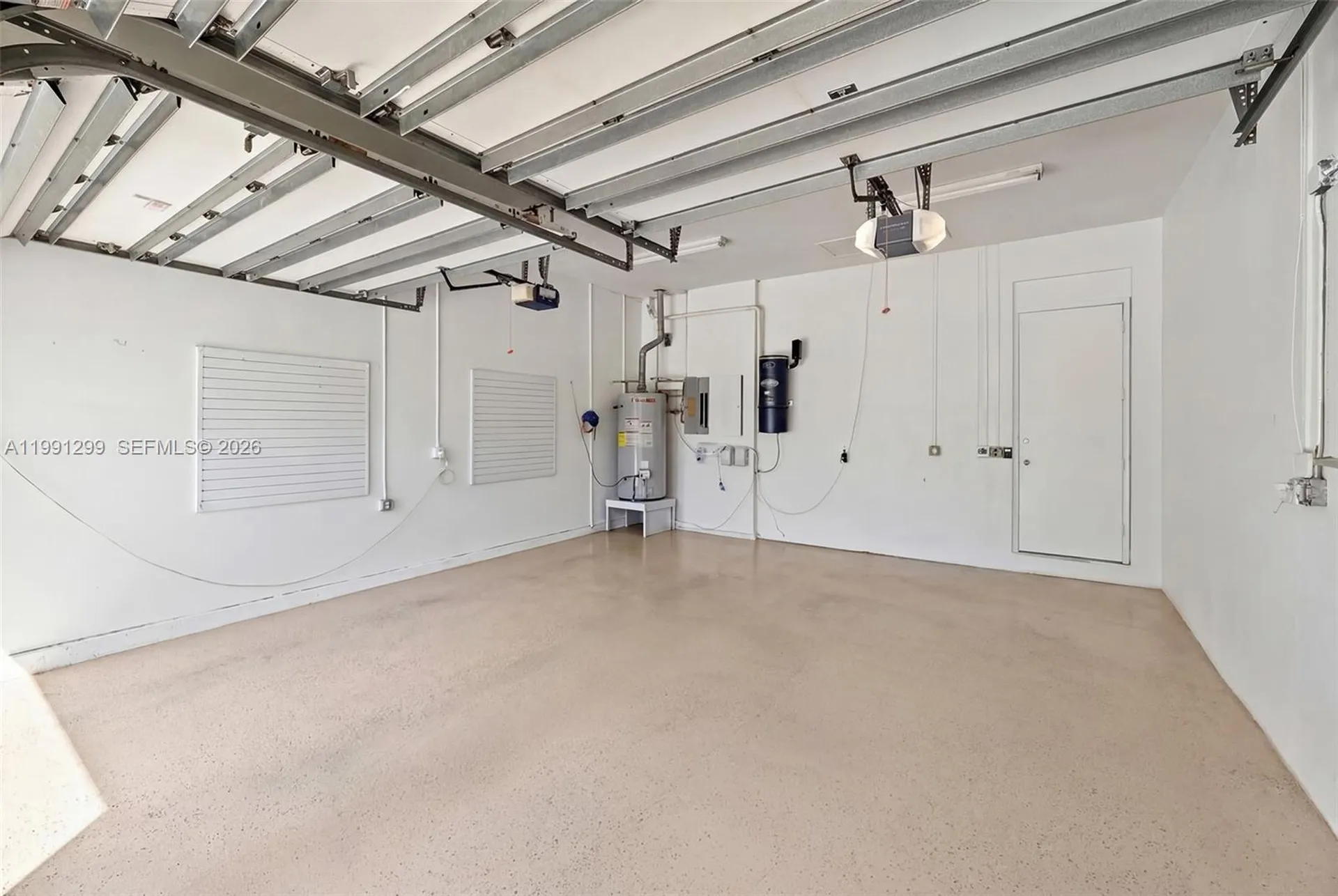 1047 S Southlake Drive Hollywood FL 33019