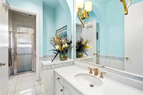 1047 S Southlake Drive Hollywood FL 33019